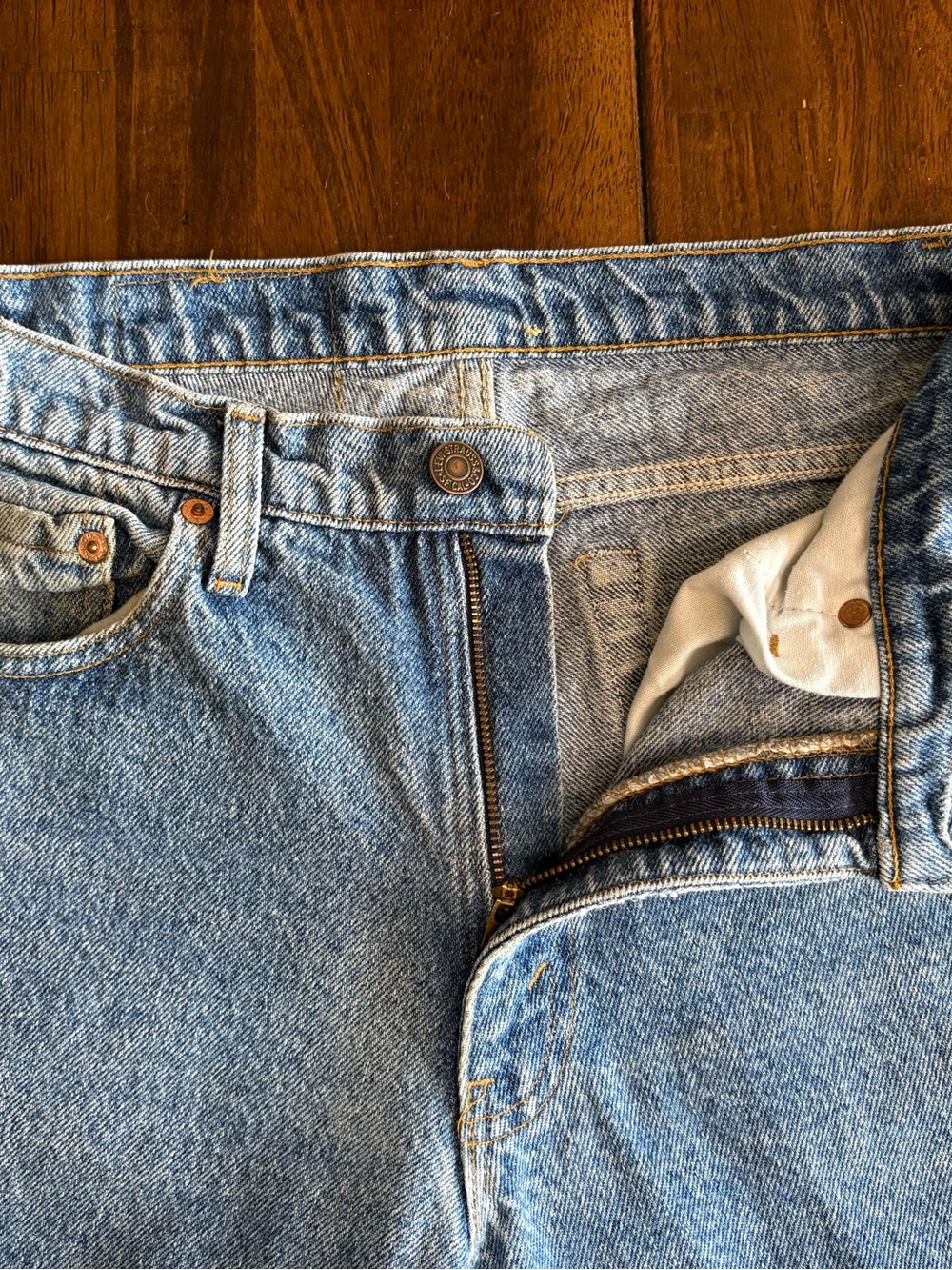 Vintage 1980’s Levi's 506 Medium WashStraight Leg Light Blue Jeans - Made in USA - Picture 7 of 15